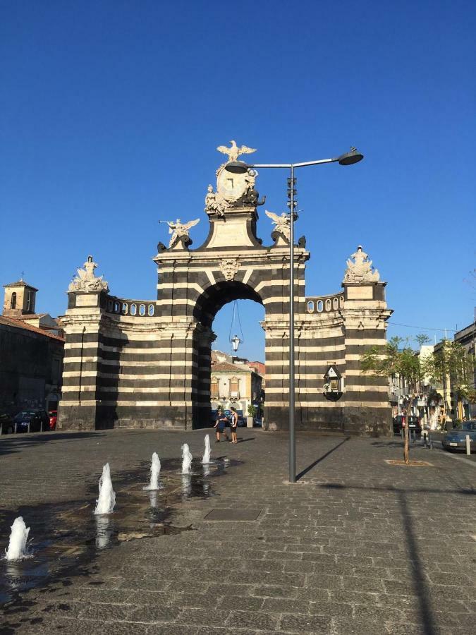 Apartamento Sotto Il Duomo CTA Exterior foto